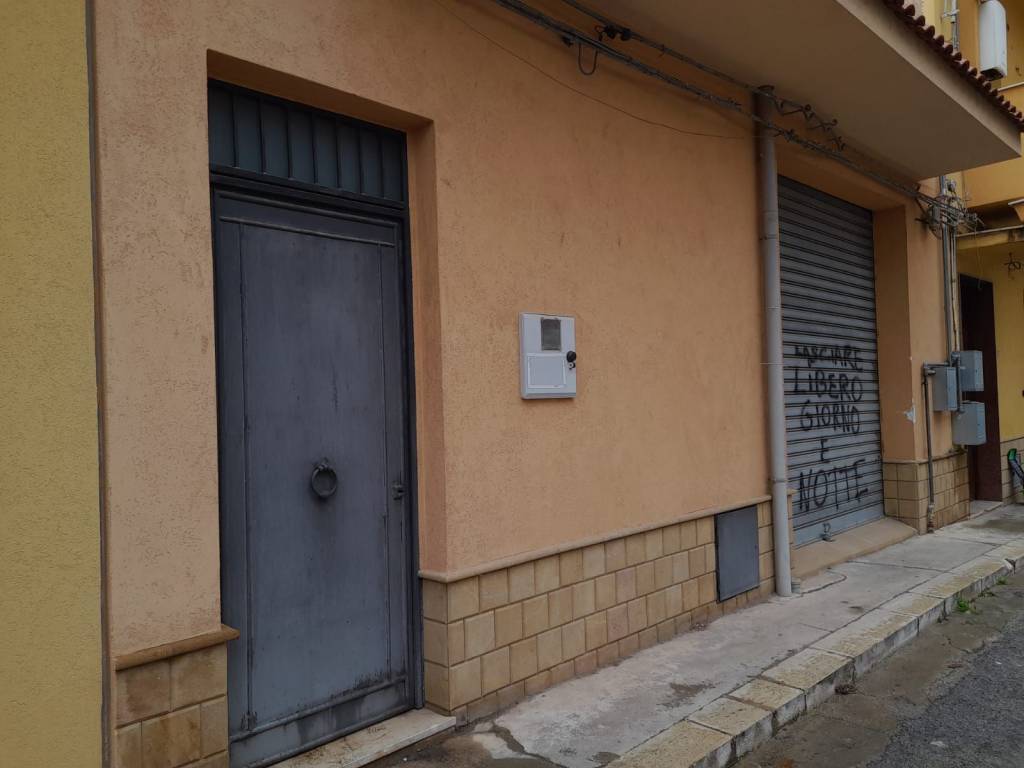 Immobile a Bagheria in Via Andrea Finocchiaro Aprile - Foto 3