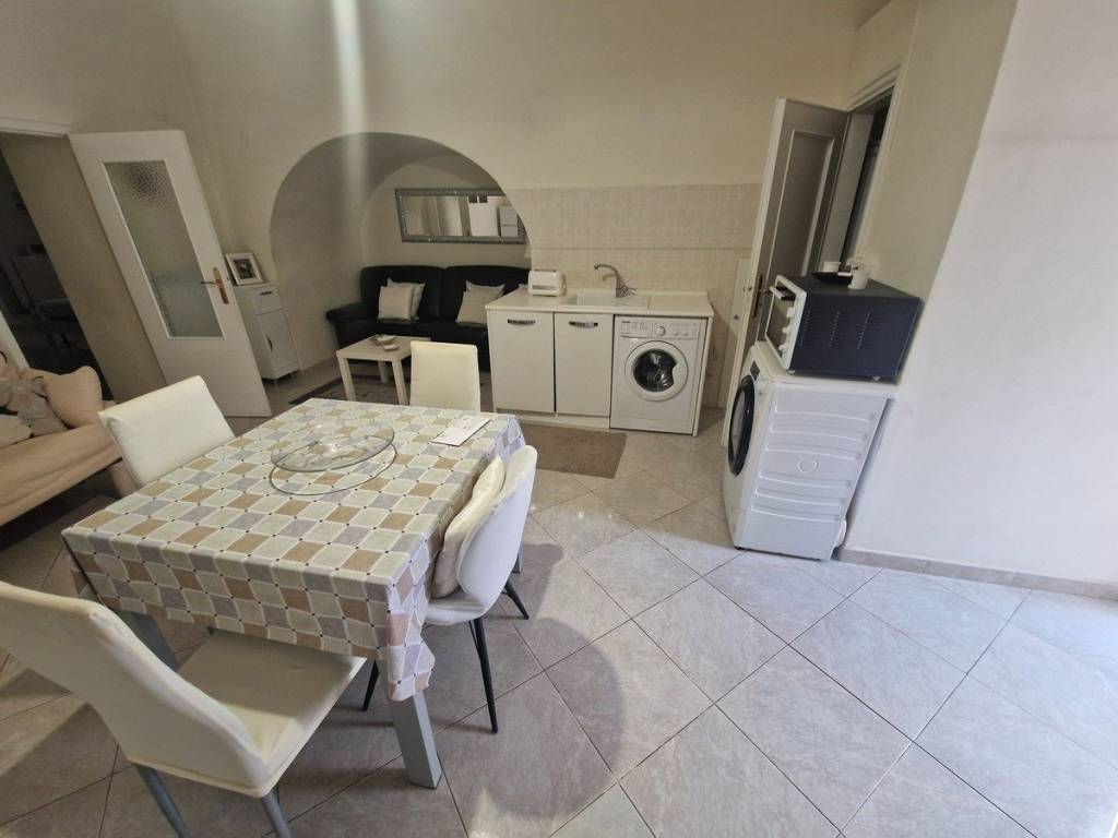 Casa indipendente a Turi in Via Giuseppe Colapietro, 19 - Foto 3