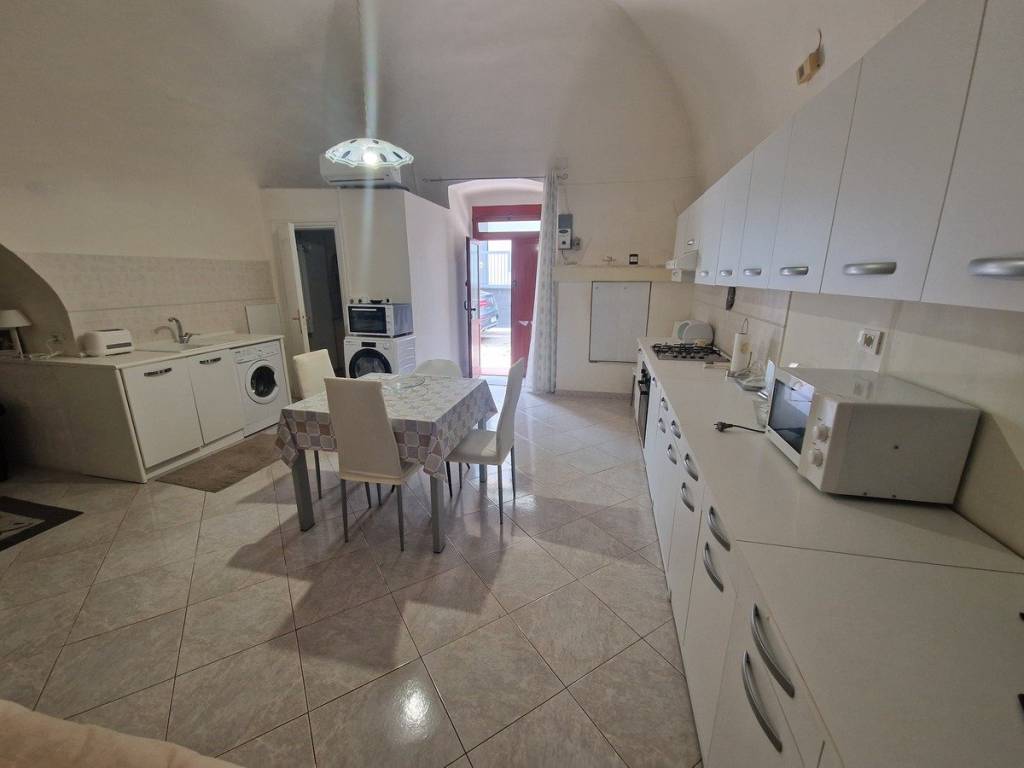 Casa indipendente a Turi in Via Giuseppe Colapietro, 19 - Foto 4
