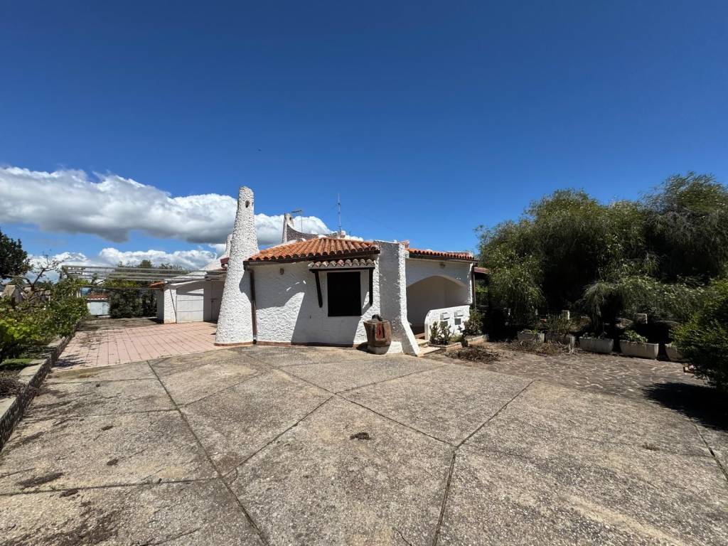 Villa a Sant'anna arresi in Via Sa Salina, 4 - Foto 2