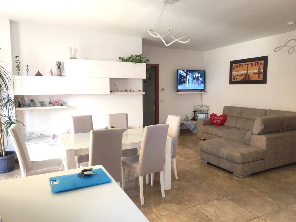 Attico / mansarda a Pescara in Via Lago di Bracciano, 18 - Foto 2