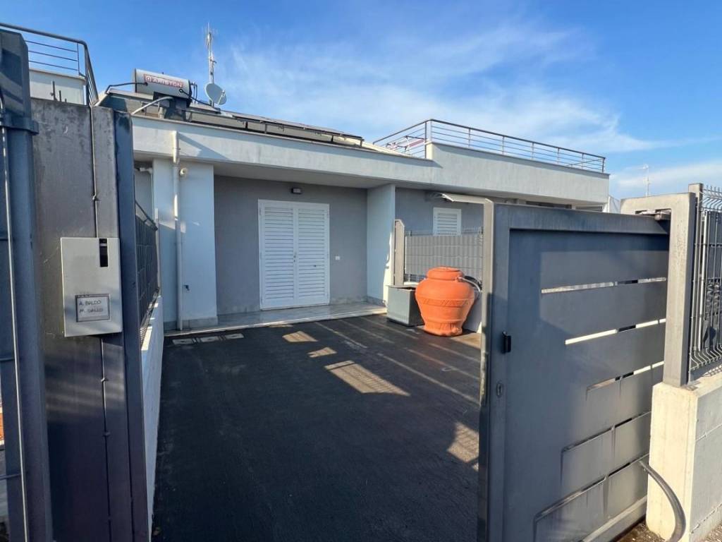 Villa a Aprilia in Via Ledro, 3 - Foto 4