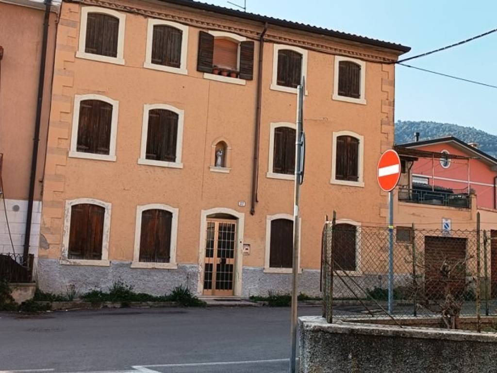 Villetta a schiera a Verona in Via Torrente Vecchio, 57 - Foto 2