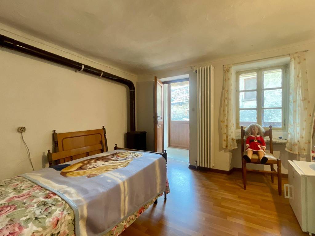 Casa indipendente a Donato in Via Umberto, 21 - Foto 2