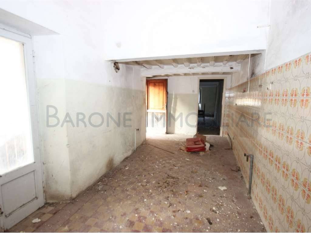 Casa indipendente a Massa in via degli Obertenghi - Foto 1
