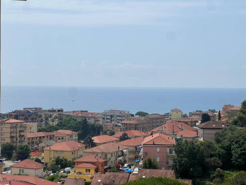 Appartamento a Andora in Via delle Ginestre, 19 - Foto 2