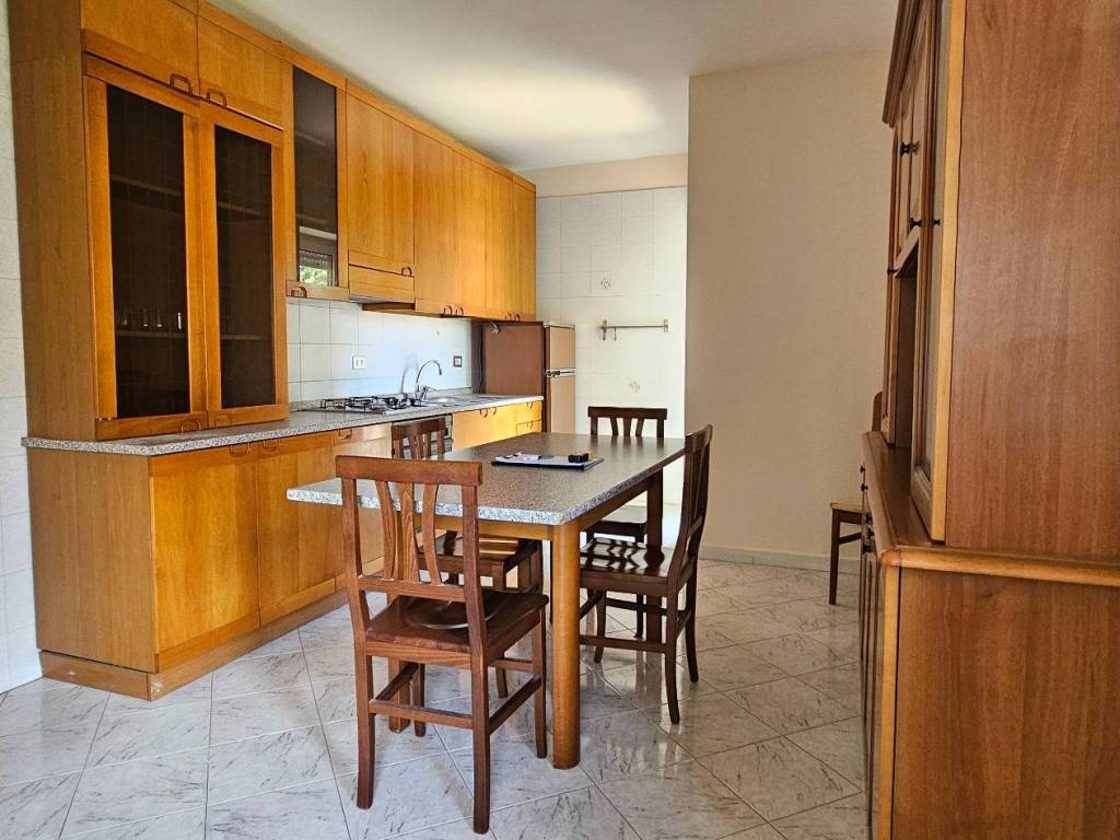 Appartamento a Caserta in Via Arrigo Boito - Foto 5