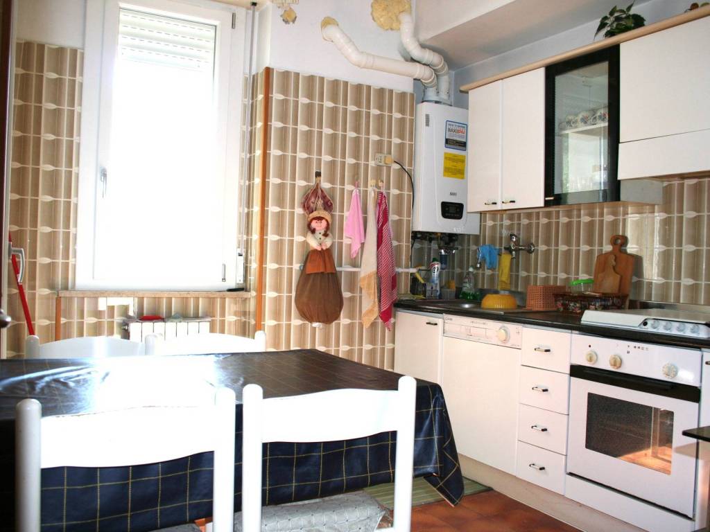 Appartamento a Falconara marittima in Via Emilia - Foto 4