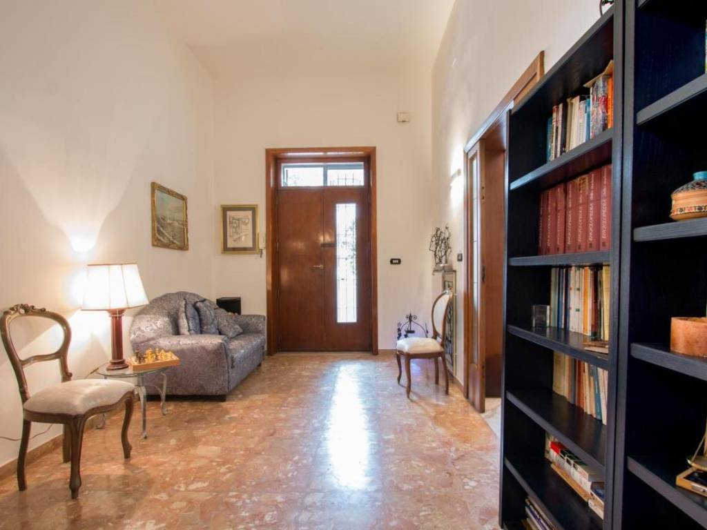 Villa a Lecce in Viale Giuseppe Grassi, 31 - Foto 4