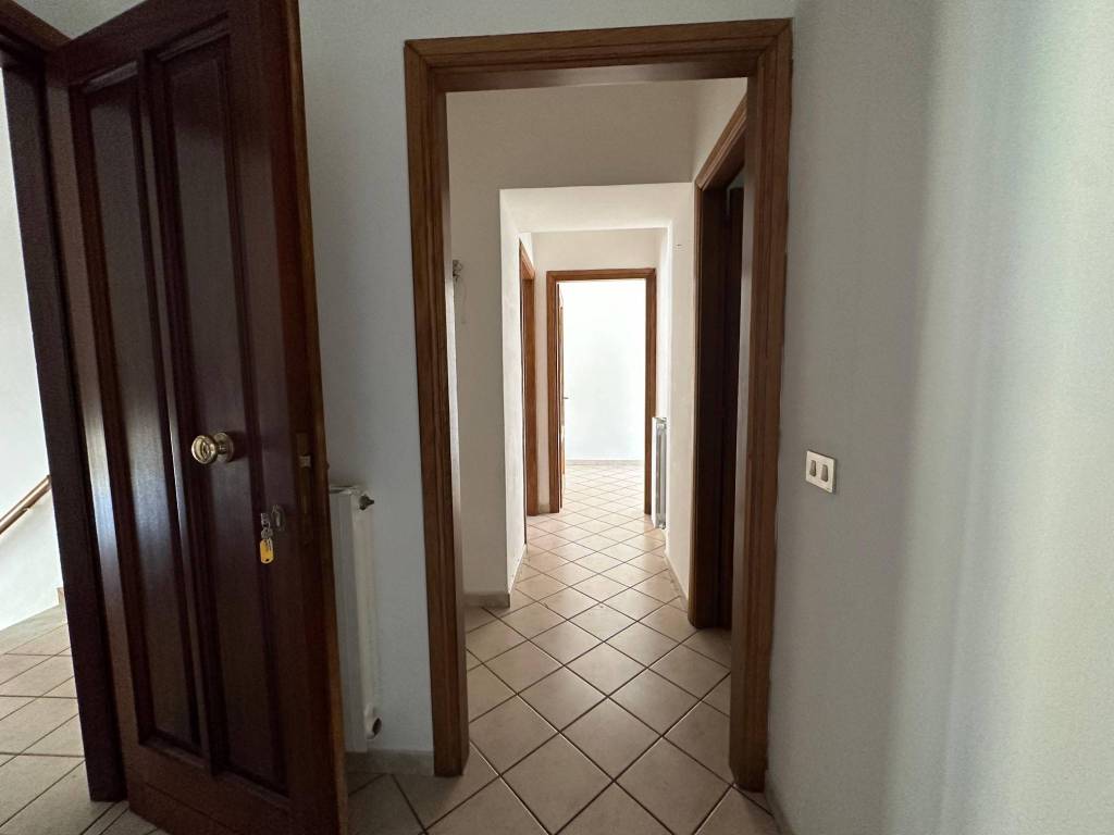 Appartamento a Capodimonte in Via Roma, 62 - Foto 4