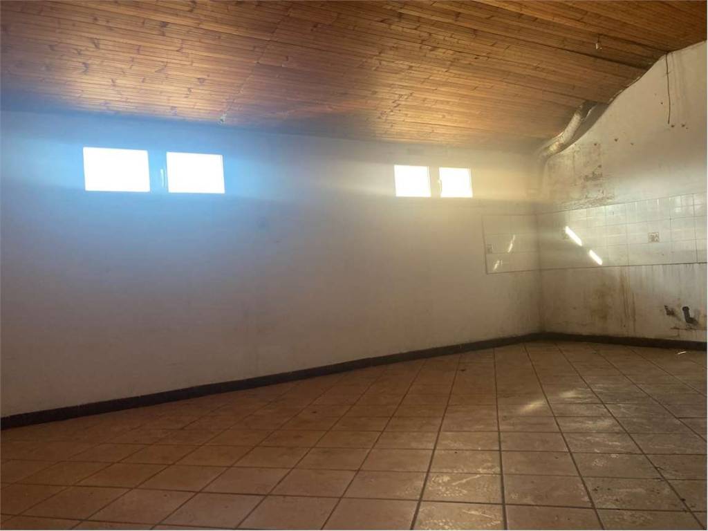 Appartamento a Albenga in Via Torlaro - Foto 4