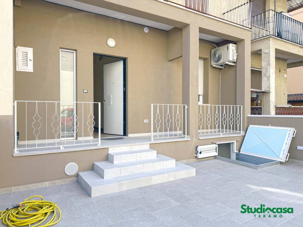 Appartamento a Teramo in Via Panfilo Gammelli - Foto 2