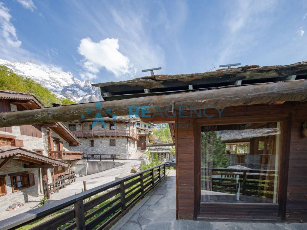 Casa indipendente a Courmayeur in Via San Grato - Foto 4