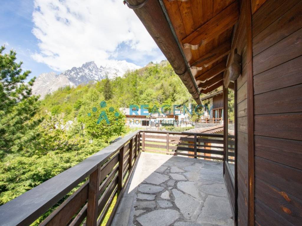 Casa indipendente a Courmayeur in Via San Grato - Foto 5