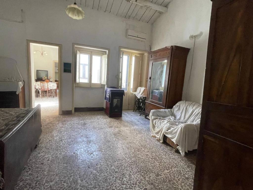 Appartamento a Canicattini bagni in via Umberto I, 302 - Foto 2
