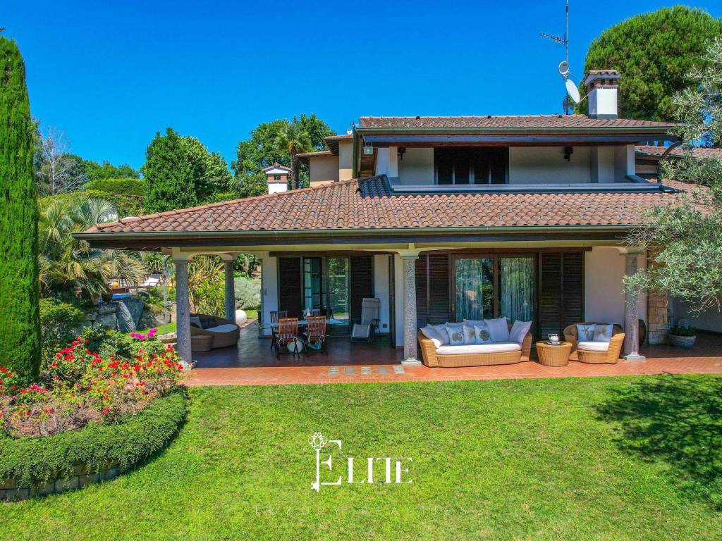 Villa a Besozzo in Via Monte Grappa, 30 - Foto 4