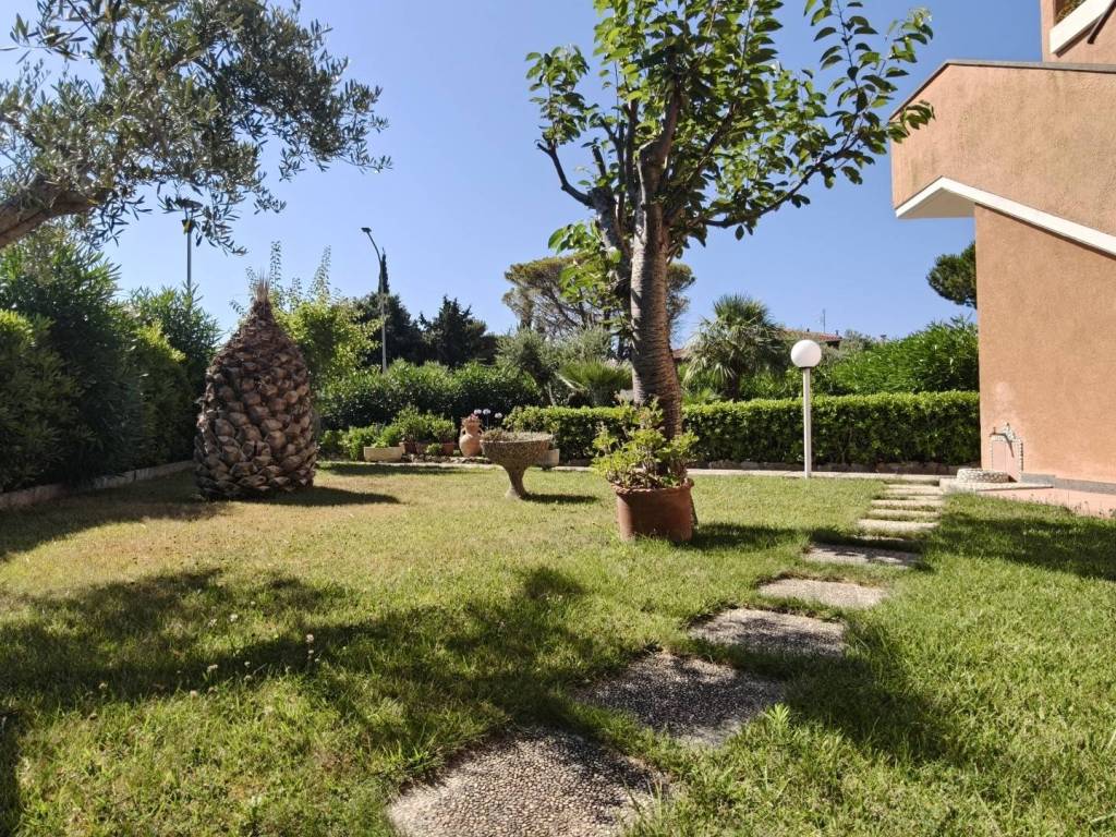 Villa a Rosignano marittimo in Via arno - Foto 3