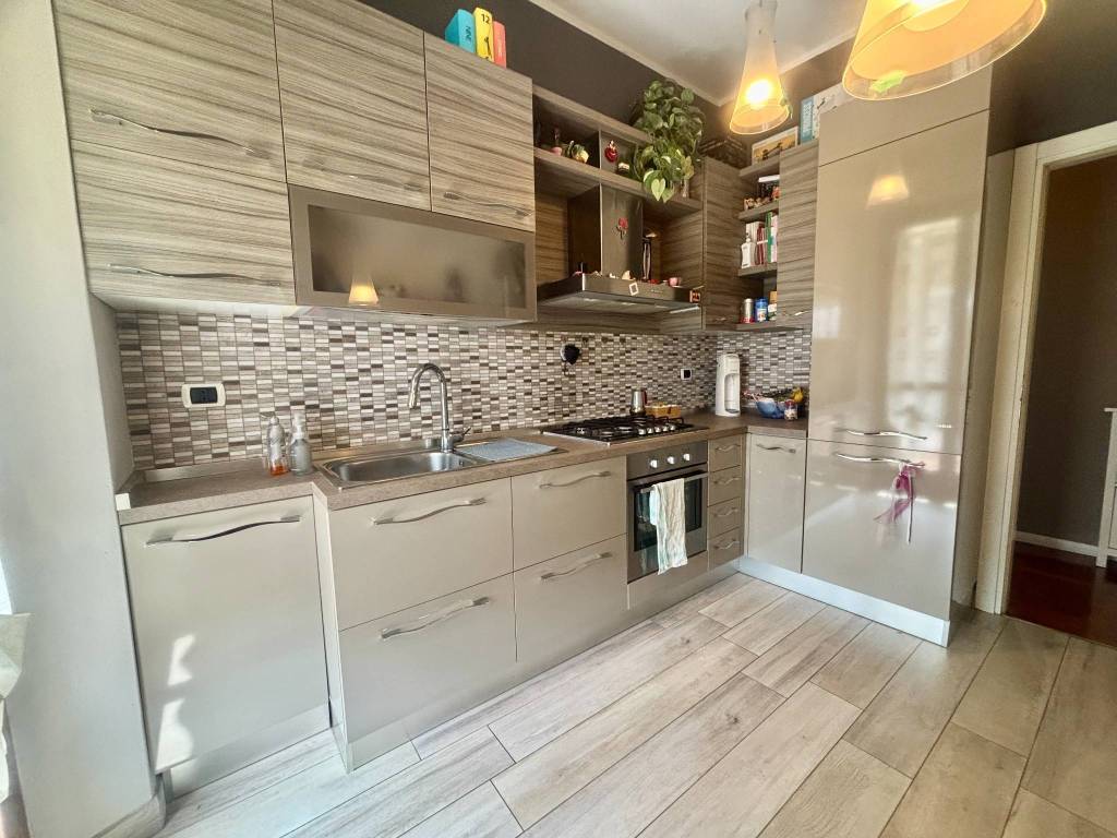 Appartamento a Vercelli in Corso Fiume 22 Febbraio 1924, 91 - Foto 2