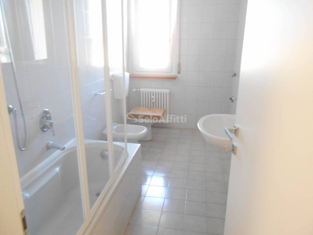 Appartamento a Cantù in Via Lombardia - Foto 4
