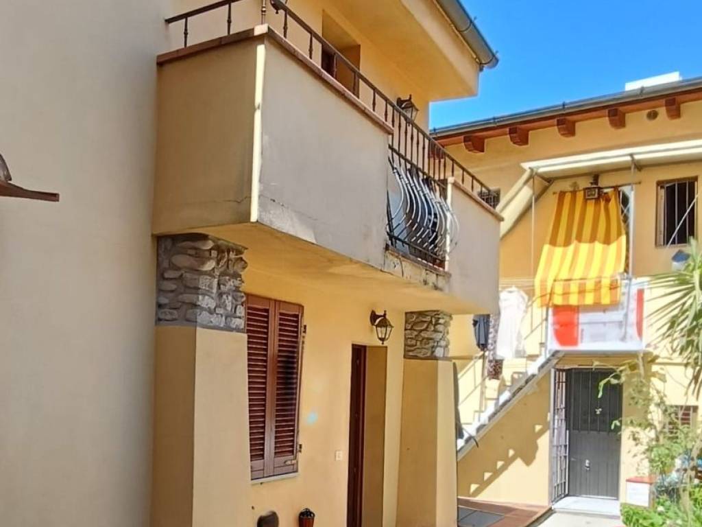 Casa indipendente a Prato in Via Liliana Rossi - Foto 2