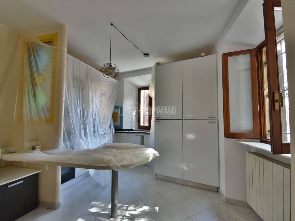 Appartamento a Caldarola in Via Faleriense 11 - Foto 4