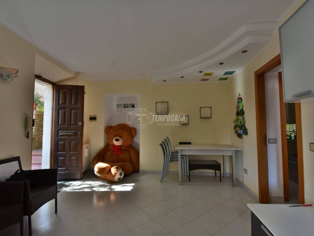 Appartamento a Caldarola in Via Faleriense 11 - Foto 5