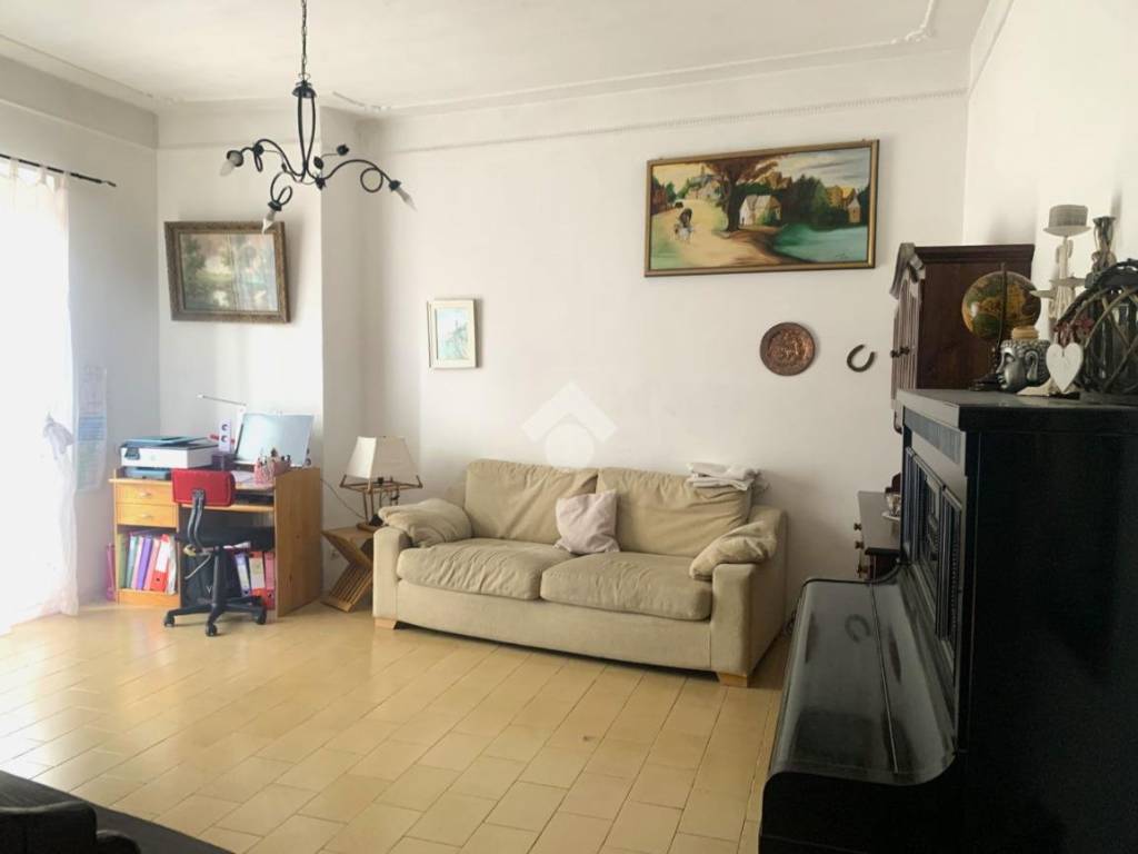 Casa indipendente a Sumirago in Via 25 Aprile, 16 - Foto 4