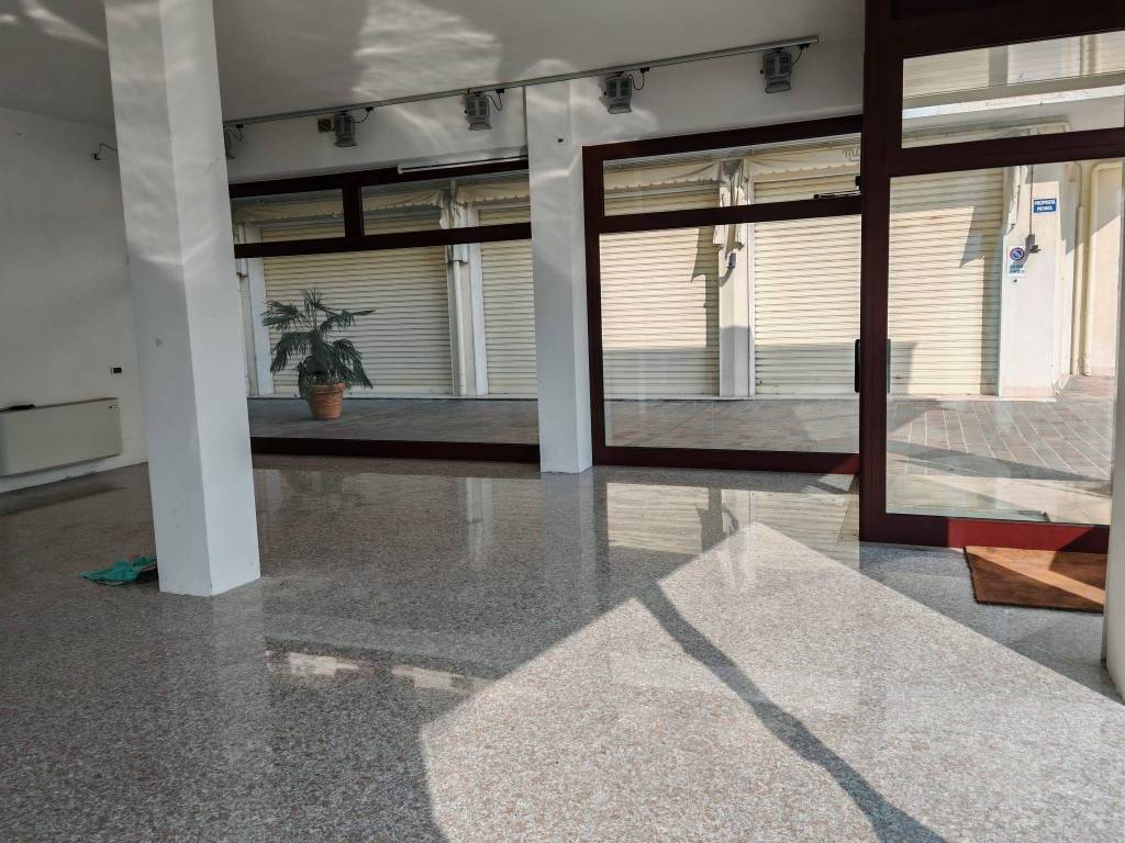 Immobile a Montegrotto terme in Viale Stazione - Foto 3