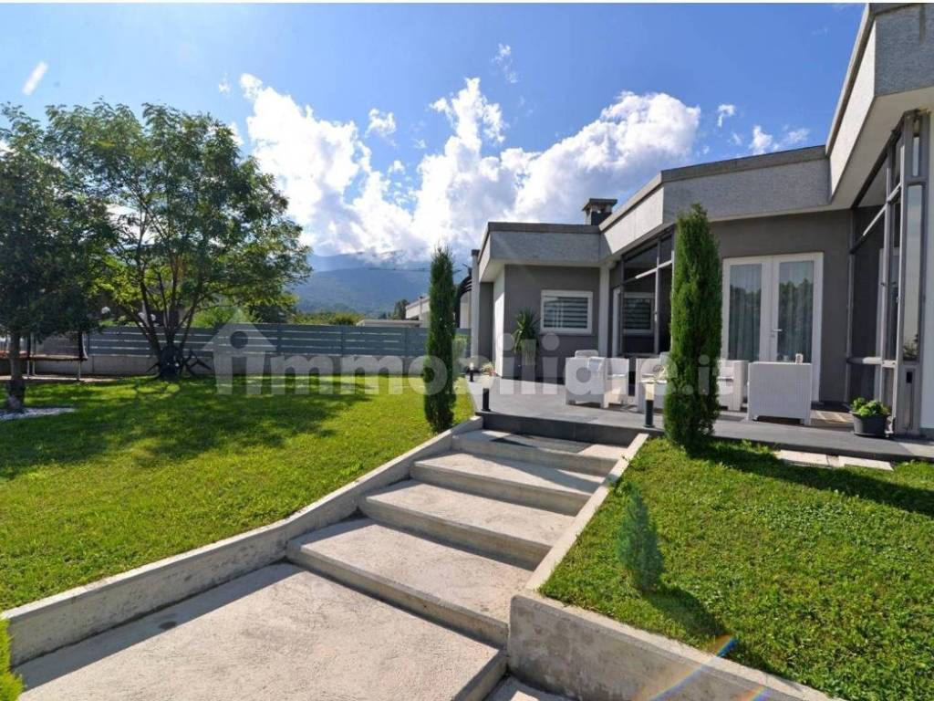 Villa a Bagnolo piemonte in Via Martiri della Liberazioe, 42 - Foto 5