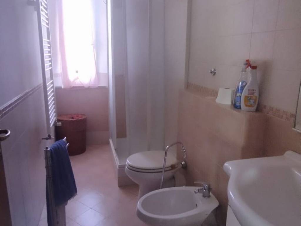 Appartamento a Falconara marittima in Via Nino Bixio - Foto 5