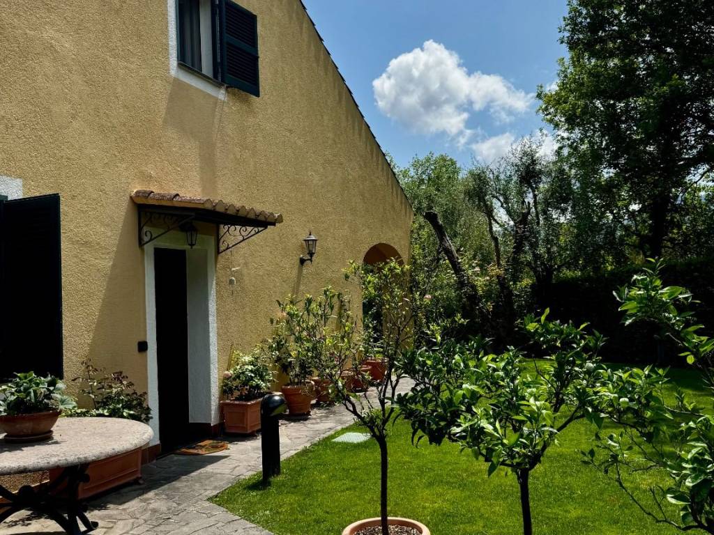 Villa a Garlenda in Località Vallone, 37 - Foto 4