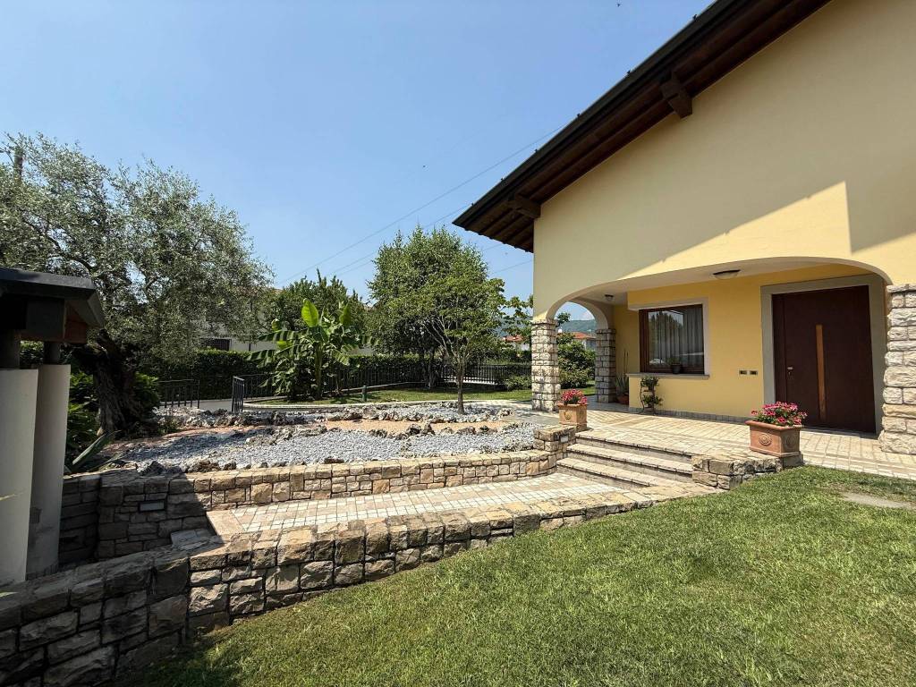 Villa a Castelli calepio in Via Battista Bertoli - Foto 2