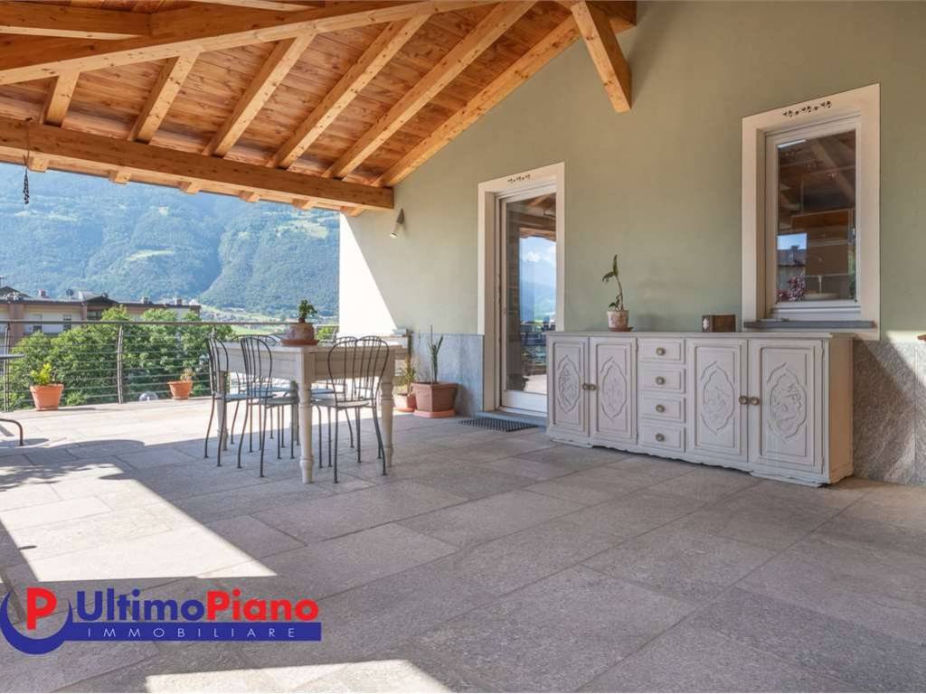 Villa a Aosta in Via Jean Claude Mochet, 27 - Foto 4
