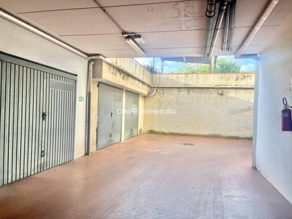 Box / garage a Prato in Via Aspromonte, 1, Prato, 24 - Foto 2