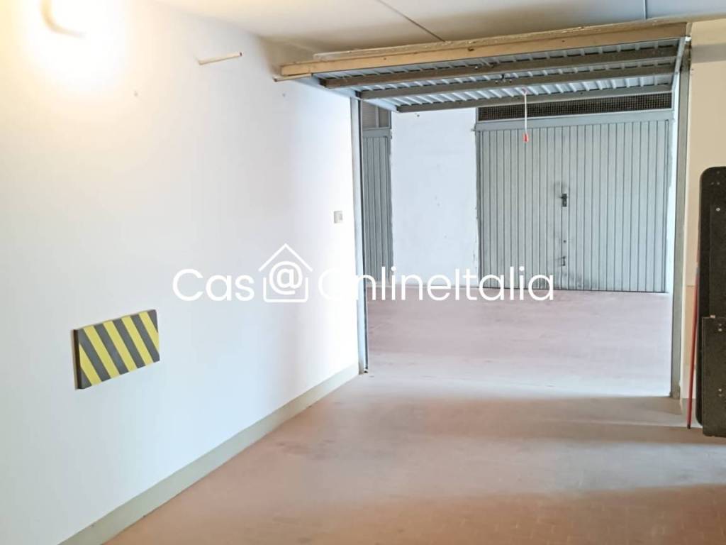 Box / garage a Prato in Via Aspromonte, 1, Prato, 24 - Foto 5