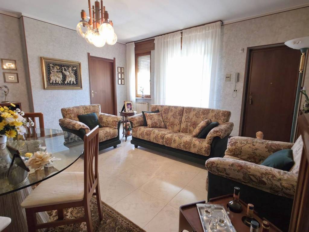 Appartamento a Vercelli in Corso 26 Aprile, 24 - Foto 2