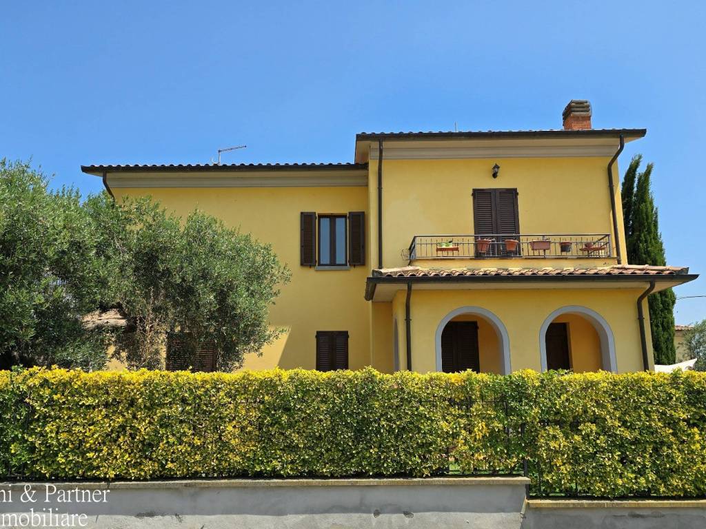 Villa a Tuoro sul trasimeno in Via delle Vigne - Foto 2