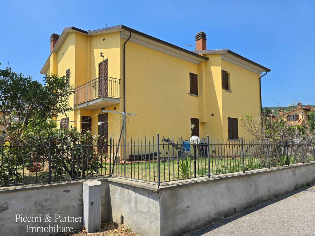 Villa a Tuoro sul trasimeno in Via delle Vigne - Foto 3