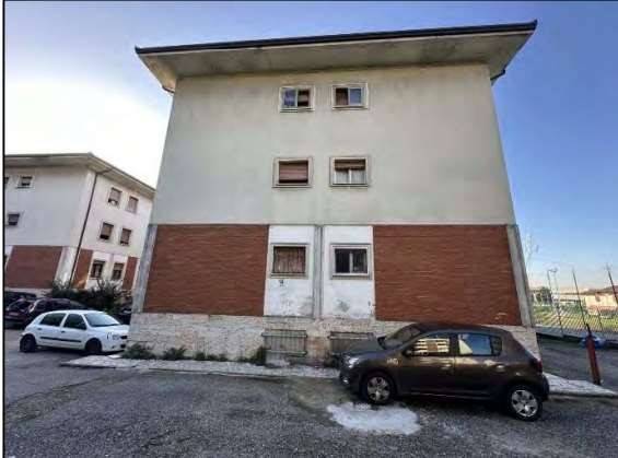 Appartamento a Castiglione delle stiviere in Via John e Robert Kennedy - Foto 5