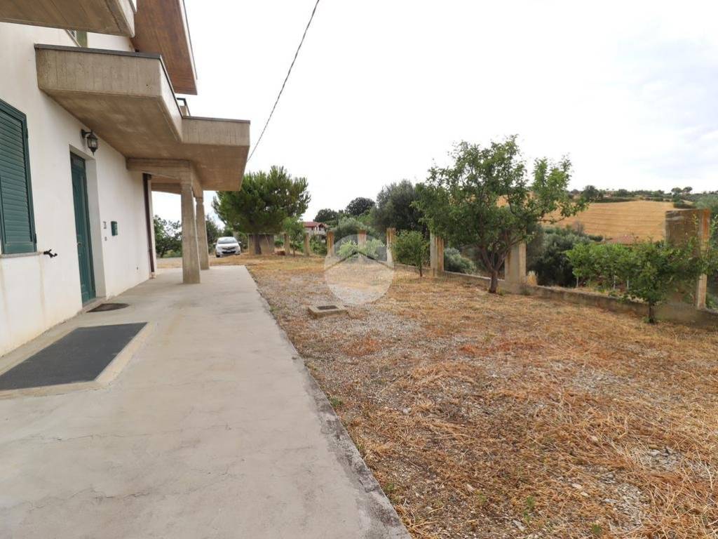 Appartamento a Mosciano sant'angelo in Contrada Forchetta, 7 - Foto 2