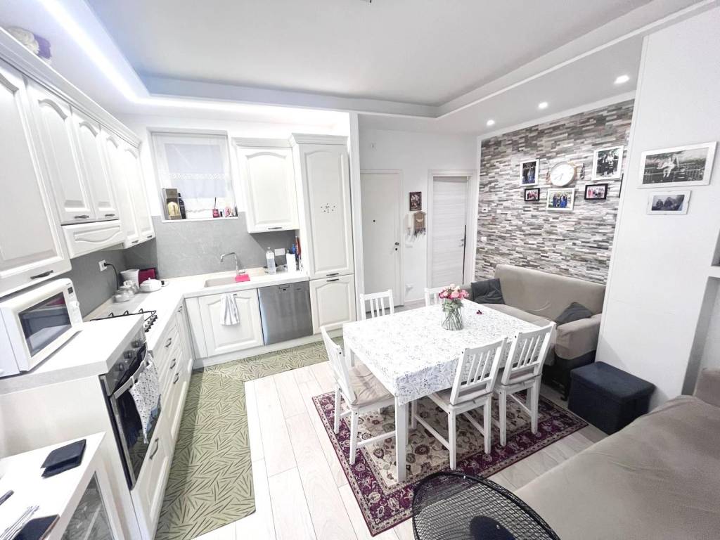 Appartamento a Prato in Via delle Gardenie, 21 - Foto 4