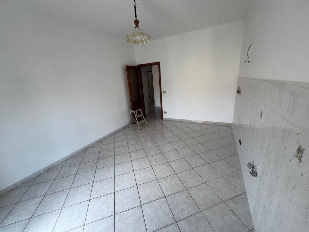 Appartamento a Lamezia terme in Via Tommaso Maria Fusco - Foto 3