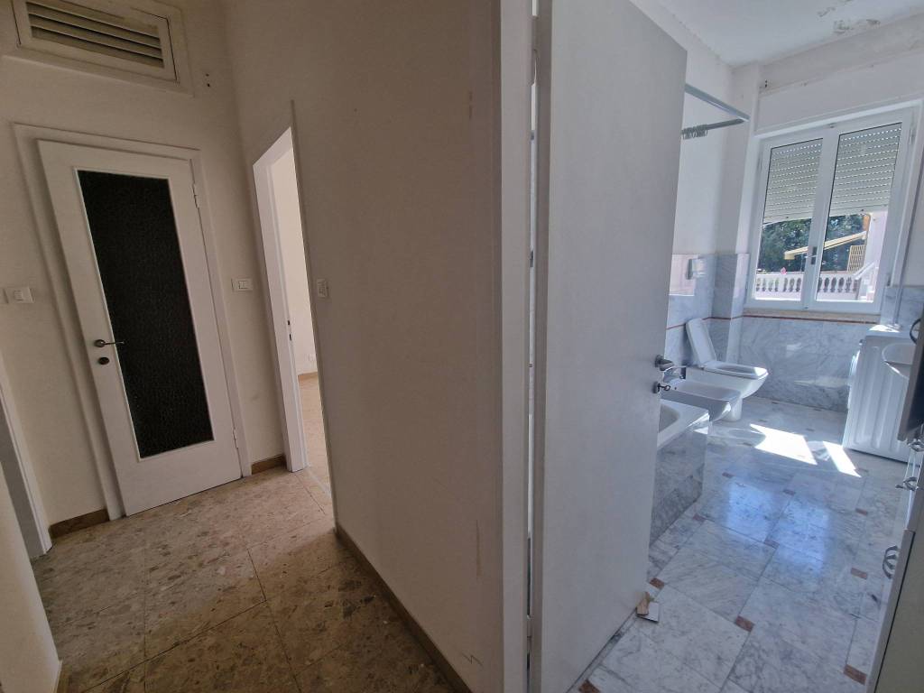 Appartamento a Sarzana in Via Luigi Cadorna - Foto 2