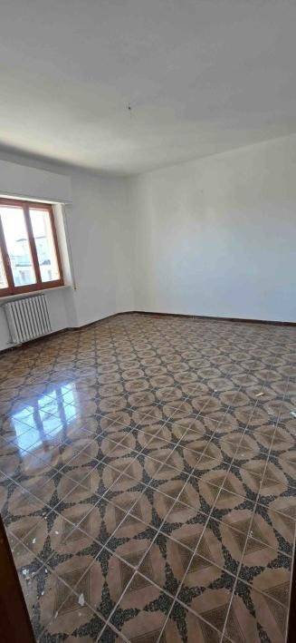 Appartamento a Sant'egidio alla vibrata in Via Camillo Benso di Cavour - Foto 4