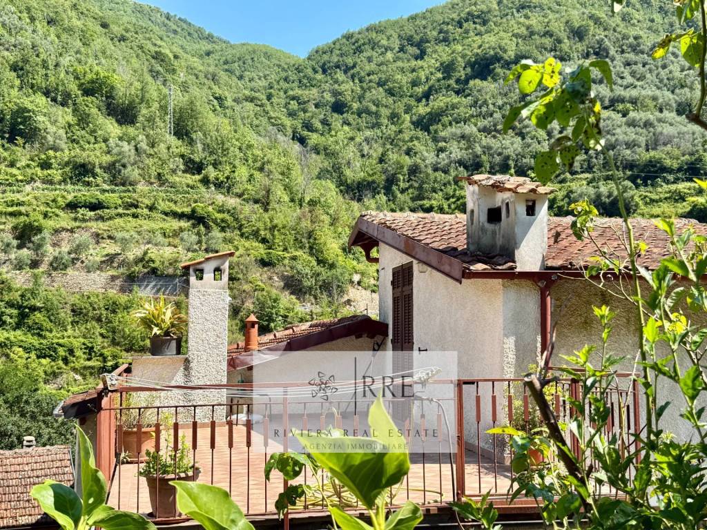 Appartamento a Rezzo in Via Lavinella - Foto 2