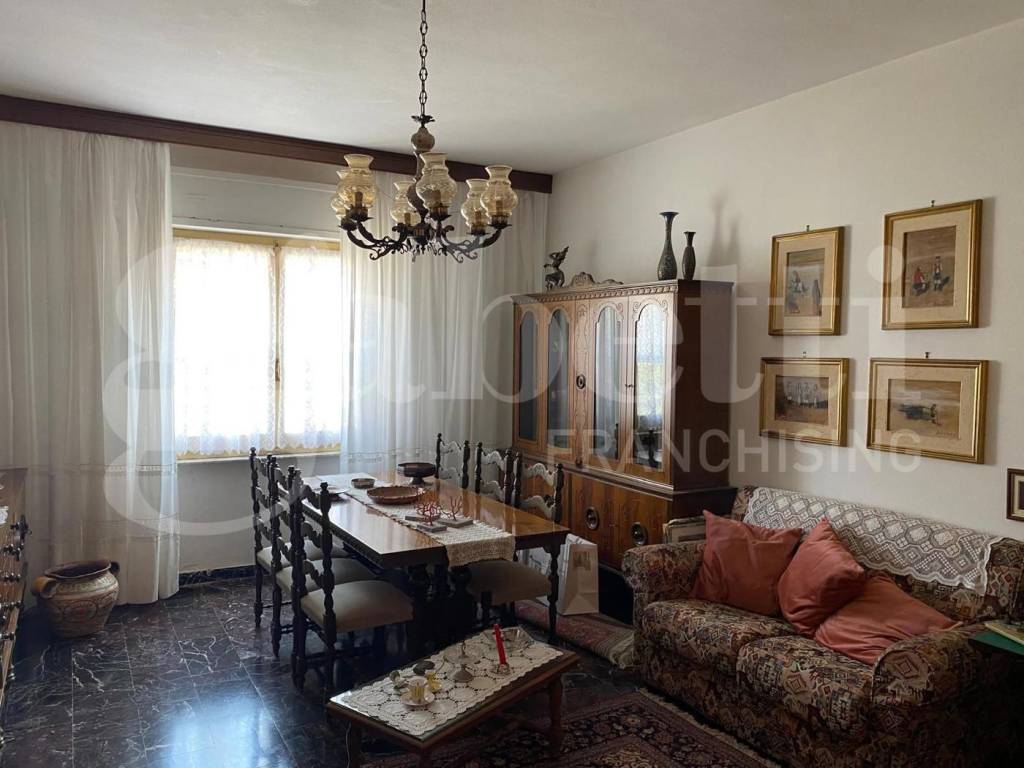 Appartamento a Oristano in VIA CAMAPANIA, 164 - Foto 2
