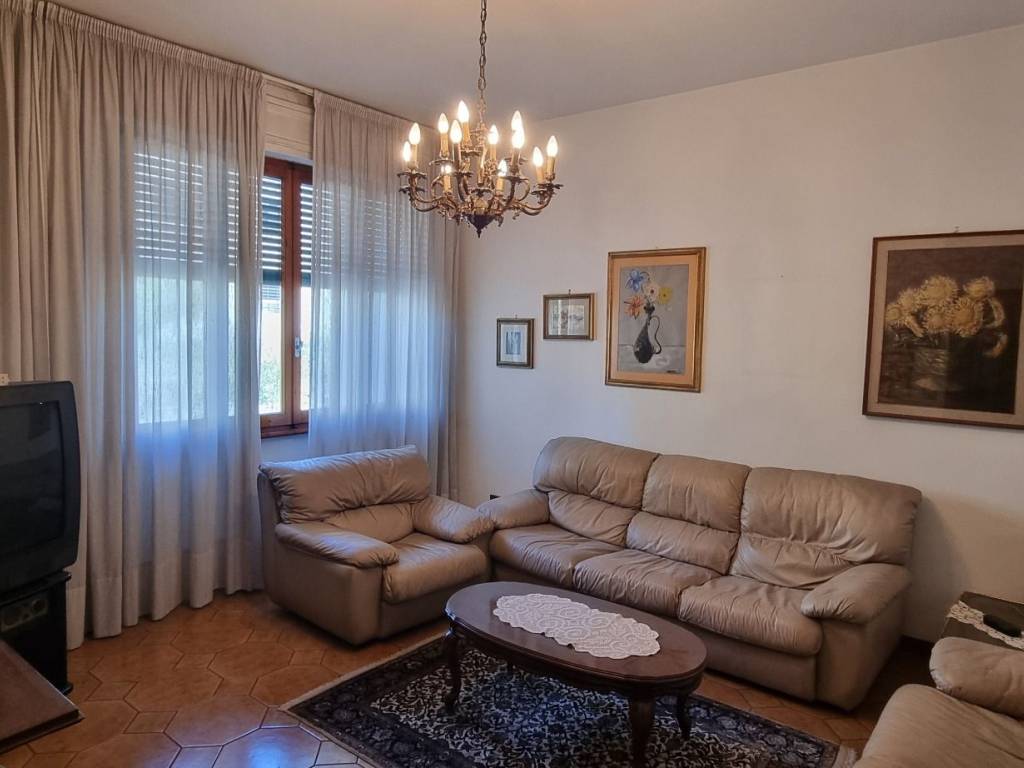 Casa indipendente a Prato in Via Sandro Botticelli - Foto 4