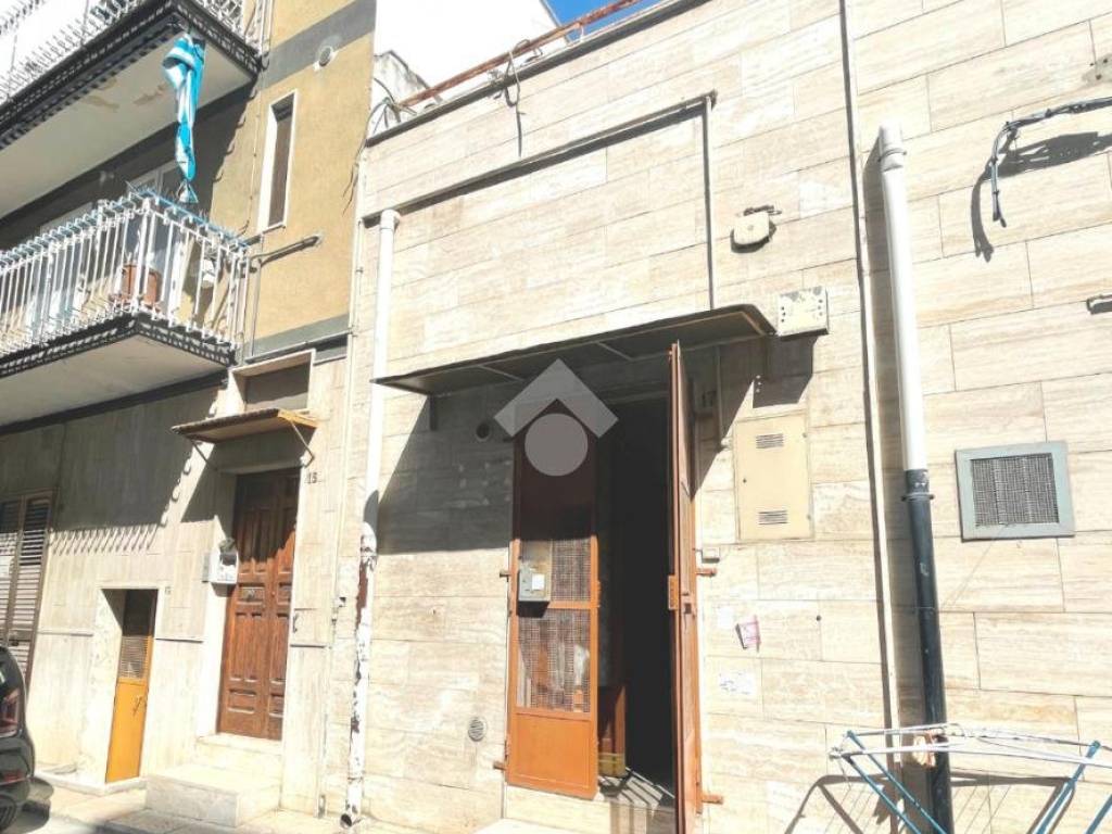 Casa indipendente a Canosa di puglia in Vico Volturno, 17 - Foto 2