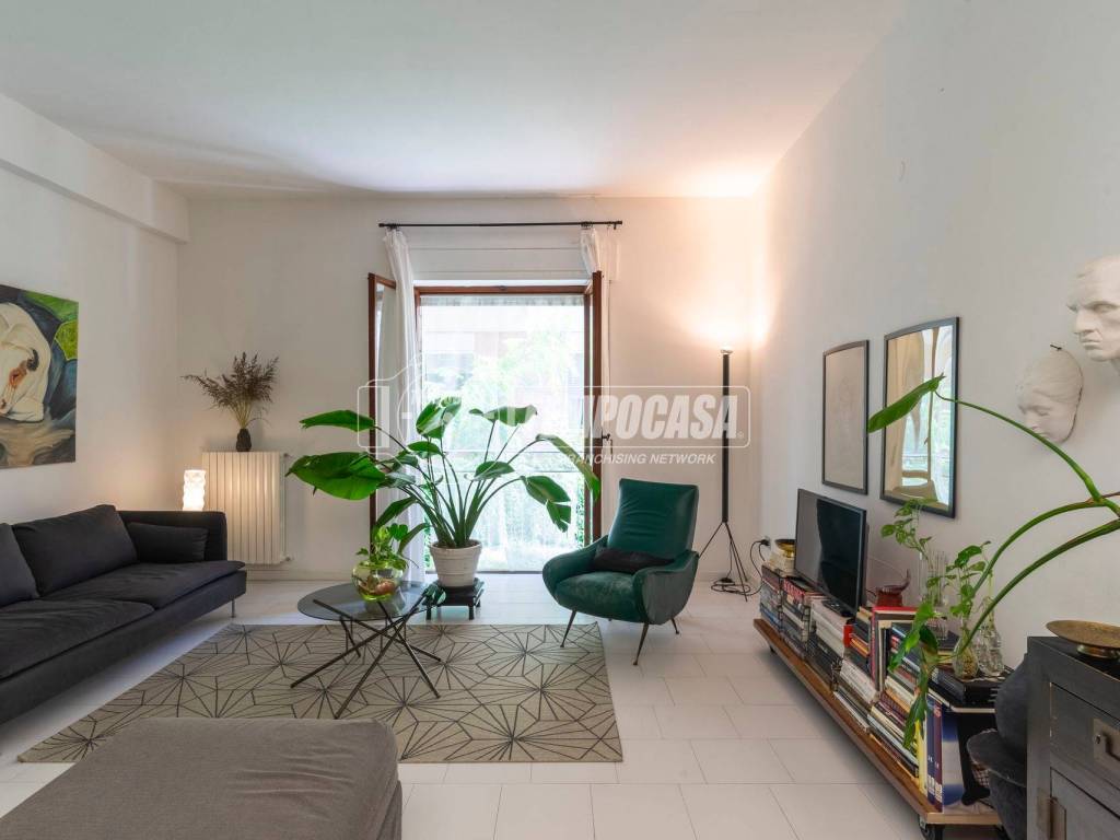 Appartamento a Civitanova marche in Via Antonio Fogazzaro 15 - Foto 2