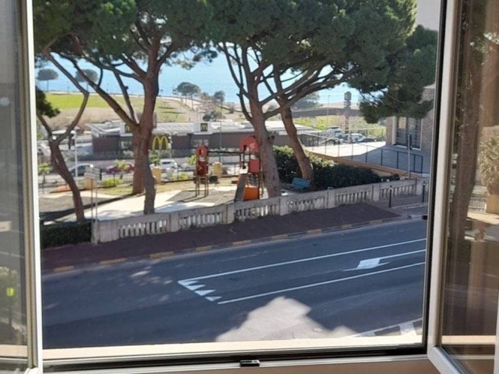 Appartamento a Imperia in Piazza della Vittoria - Foto 3